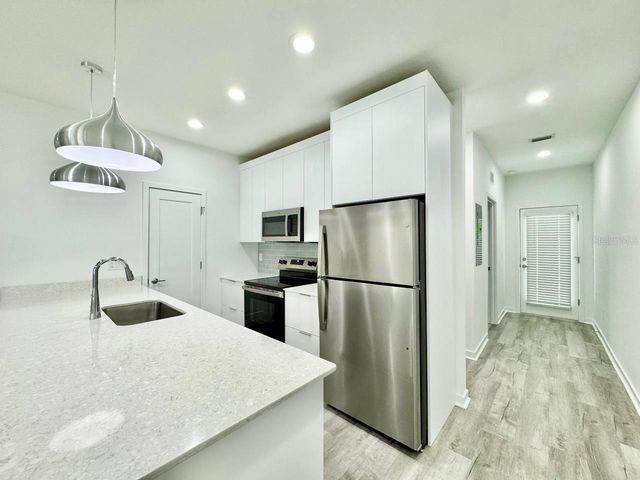 2108 E 22ND AVENUE 3, Tampa, FL 33605