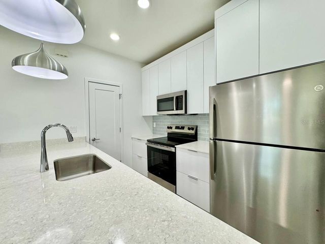 2108 E 22ND AVENUE 3, Tampa, FL 33605