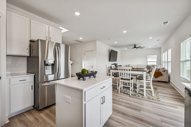 113 Model Ct, Columbia, TN 38401