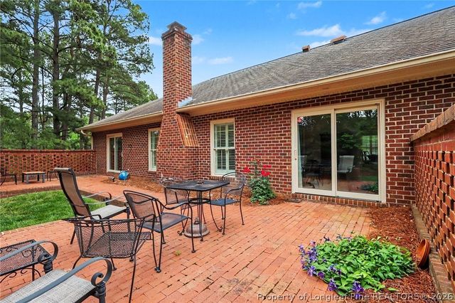 1004 Wentworth Court, Sanford, NC 27330