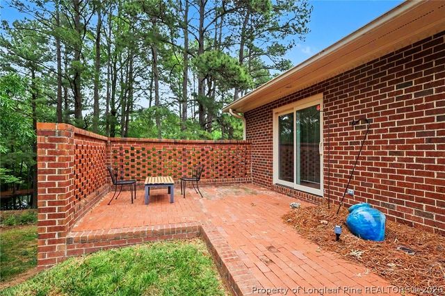 1004 Wentworth Court, Sanford, NC 27330