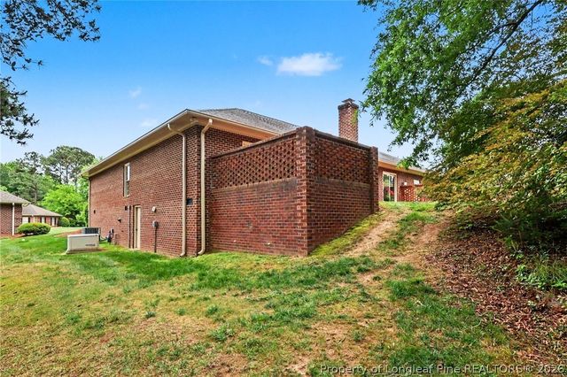 1004 Wentworth Court, Sanford, NC 27330