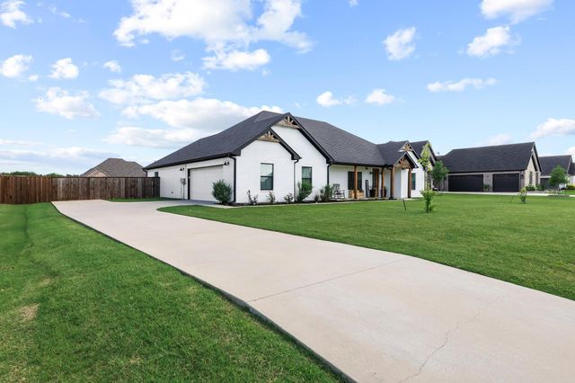 121 Chisolm Trail, Pottsboro, TX 75076