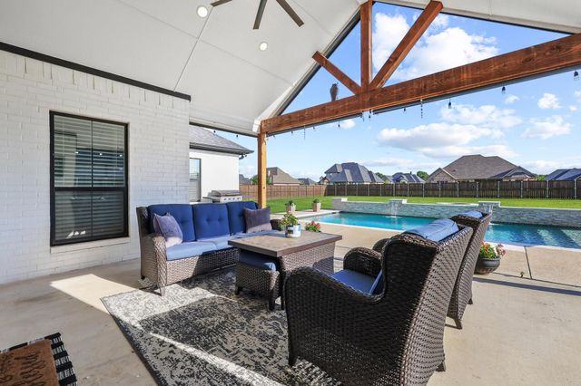 121 Chisolm Trail, Pottsboro, TX 75076