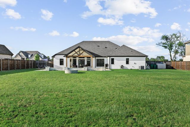 121 Chisolm Trail, Pottsboro, TX 75076