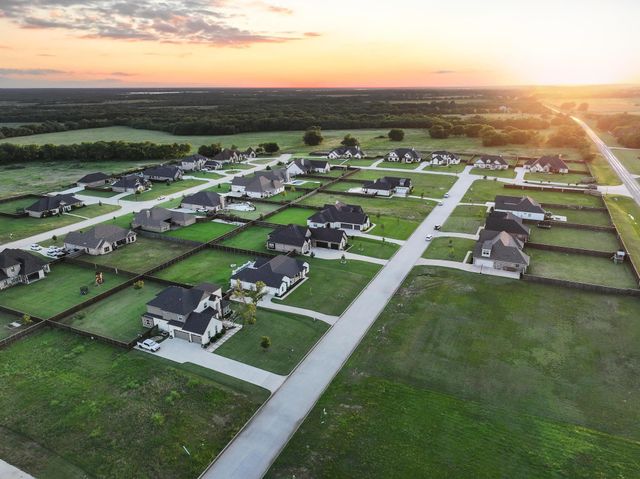 121 Chisolm Trail, Pottsboro, TX 75076