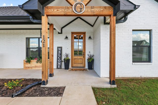 121 Chisolm Trail, Pottsboro, TX 75076