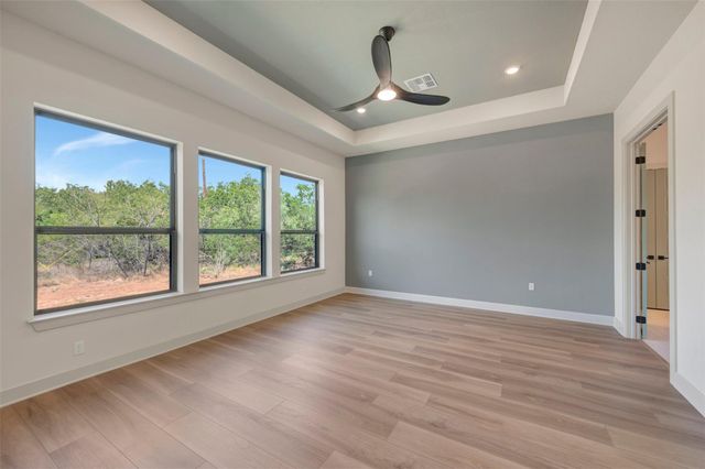 124 Rees Landing RD, Spicewood, TX 78669