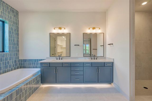 124 Rees Landing RD, Spicewood, TX 78669