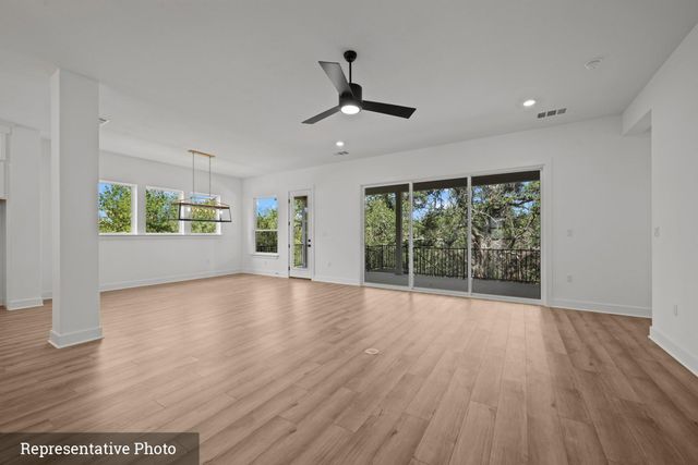 124 Rees Landing RD, Spicewood, TX 78669