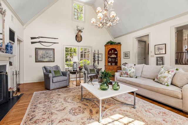 1 Armistead Road, Little Rock, AR 72207