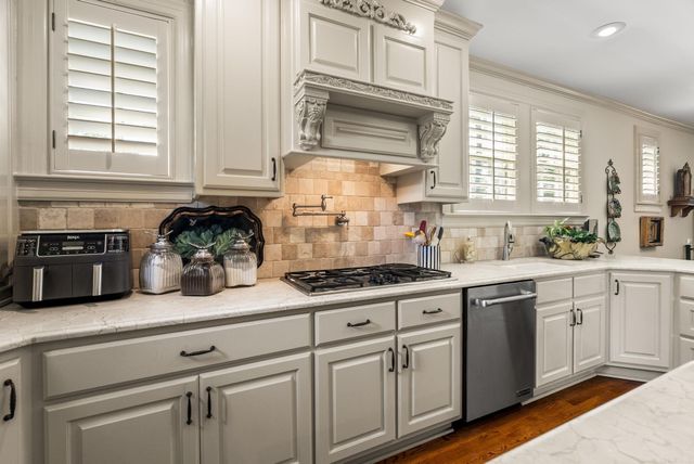 1 Armistead Road, Little Rock, AR 72207