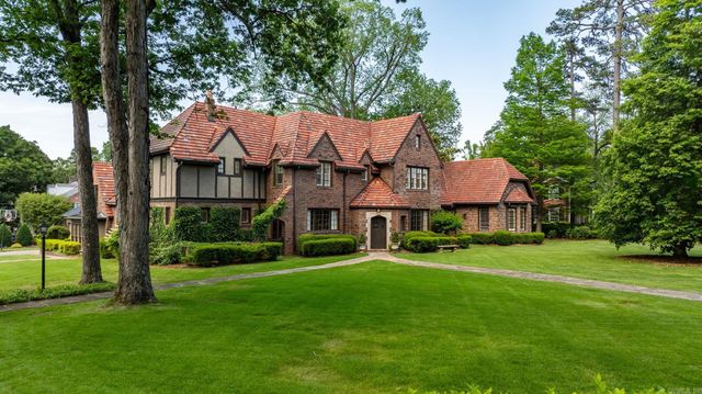 1 Armistead Road, Little Rock, AR 72207