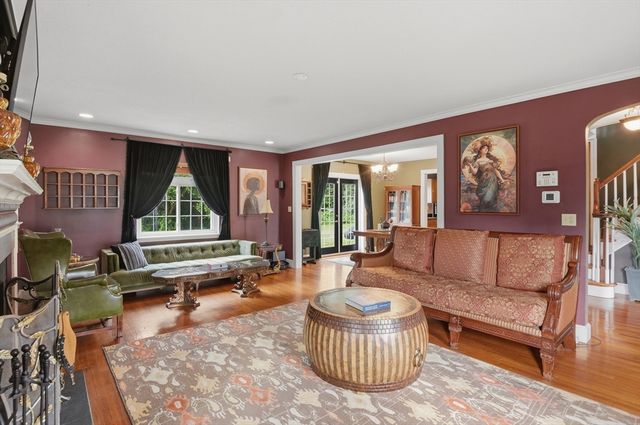 2055 Allen Street, Springfield, MA 01118