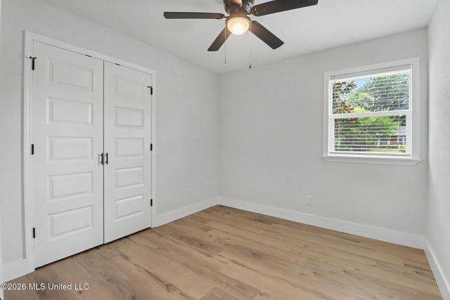 200 Beverly Drive, Ocean Springs, MS 39564