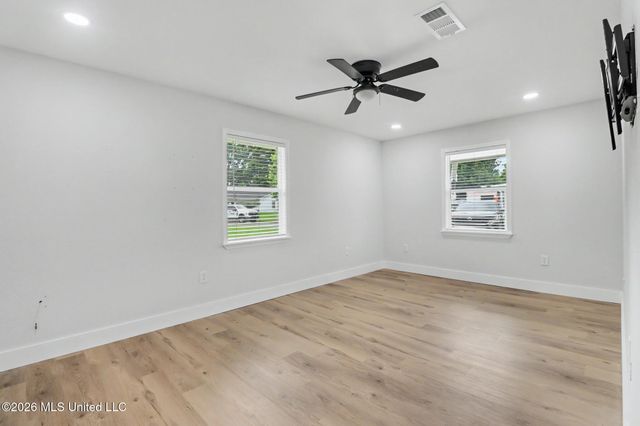 200 Beverly Drive, Ocean Springs, MS 39564