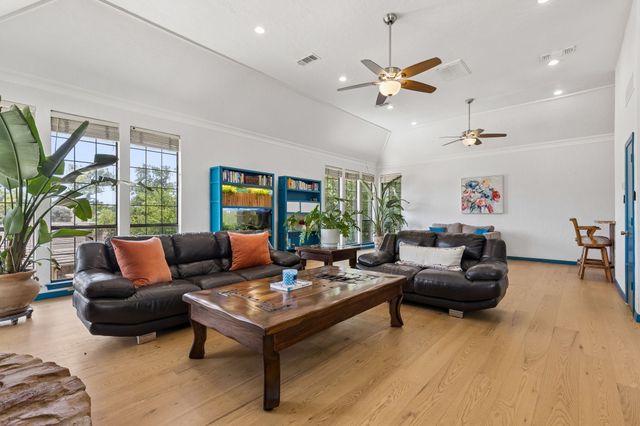 205 Balboa Street, Irving, TX 75062