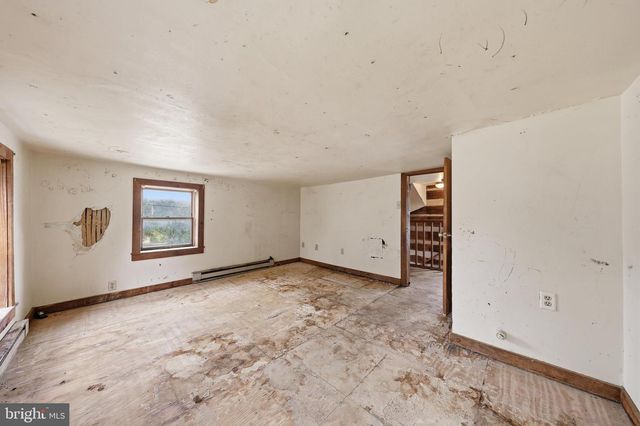 17016 SABILLASVILLE RD, Sabillasville, MD 21780