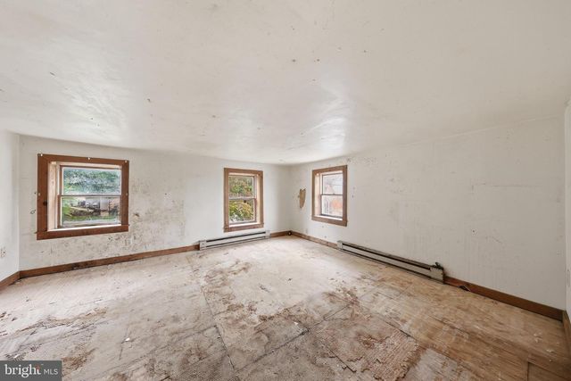17016 SABILLASVILLE RD, Sabillasville, MD 21780
