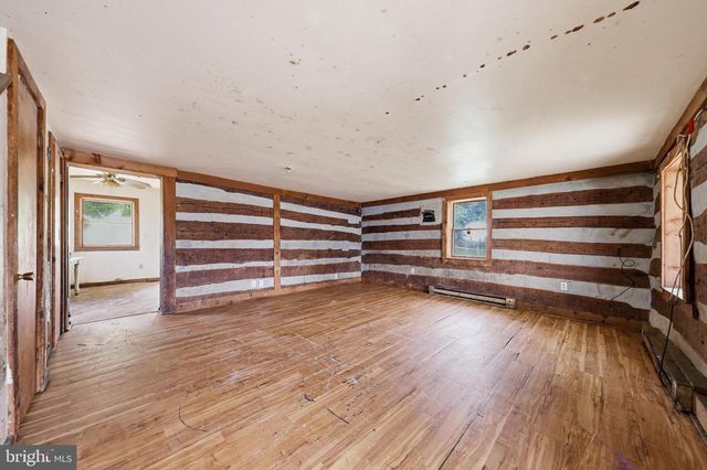 17016 SABILLASVILLE RD, Sabillasville, MD 21780