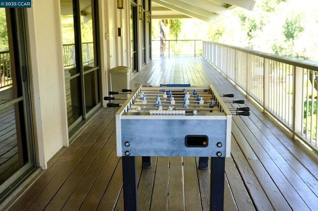 440 N Civic Dr 203, Walnut Creek, CA 94596