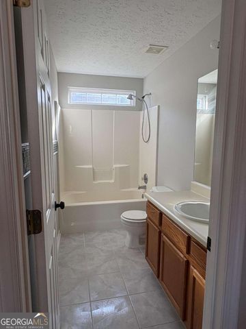 422 Royal Oak Drive, Acworth, GA 30102