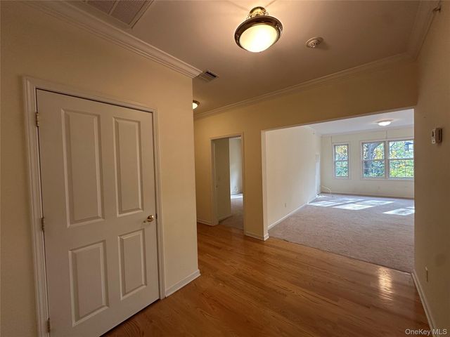 75 QUAKER Avenue 315, Cornwall, NY 12518