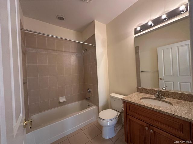 75 QUAKER Avenue 315, Cornwall, NY 12518