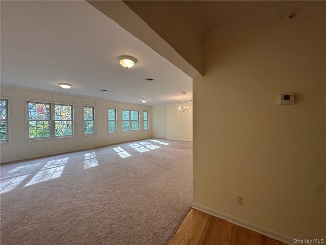 75 QUAKER Avenue 315, Cornwall, NY 12518