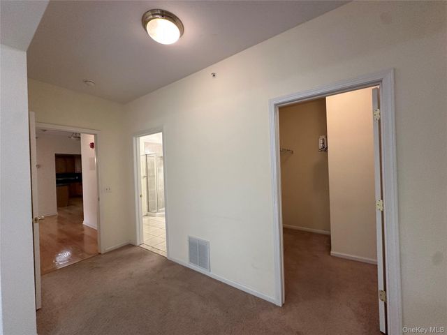 75 QUAKER Avenue 315, Cornwall, NY 12518