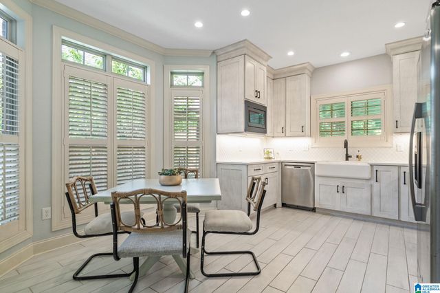 921 HADDINGTON DALE, Pelham, AL 35124