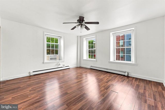 134 SHURS LN, Philadelphia, PA 19127