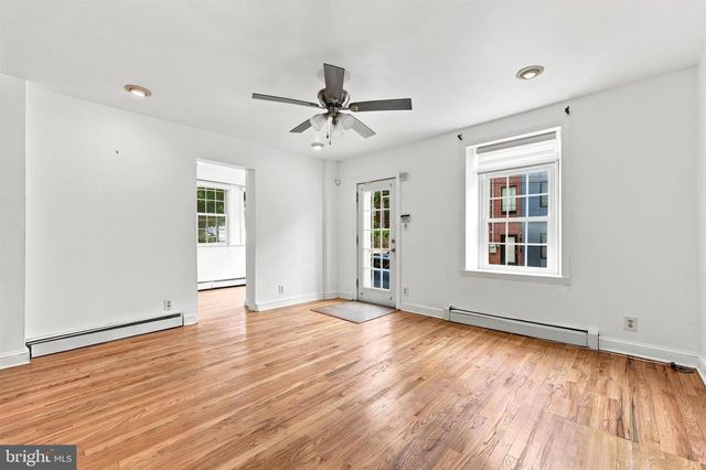 134 SHURS LN, Philadelphia, PA 19127