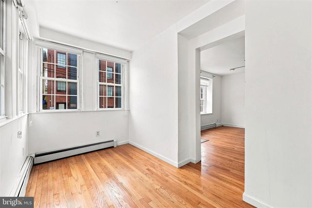 134 SHURS LN, Philadelphia, PA 19127