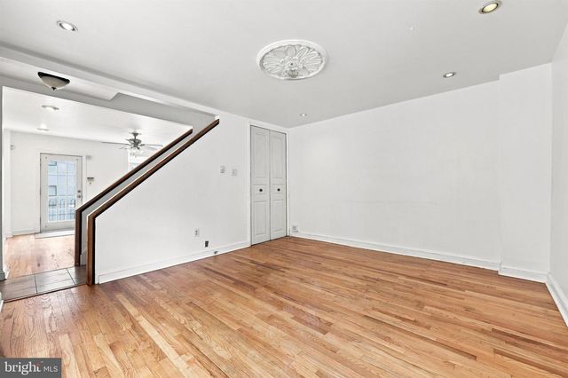 134 SHURS LN, Philadelphia, PA 19127