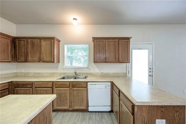 1962 Rachel LN, Round Rock, TX 78664