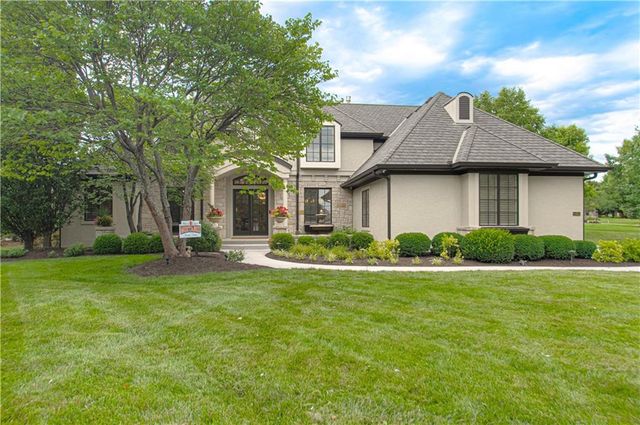 15925 King Street, Overland Park, KS 66221