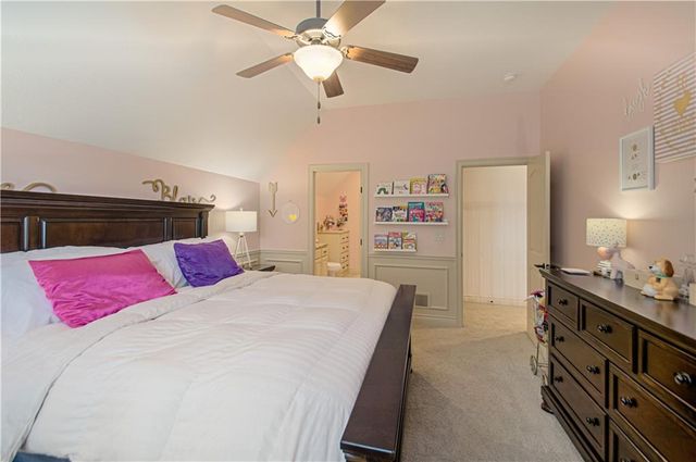 15925 King Street, Overland Park, KS 66221
