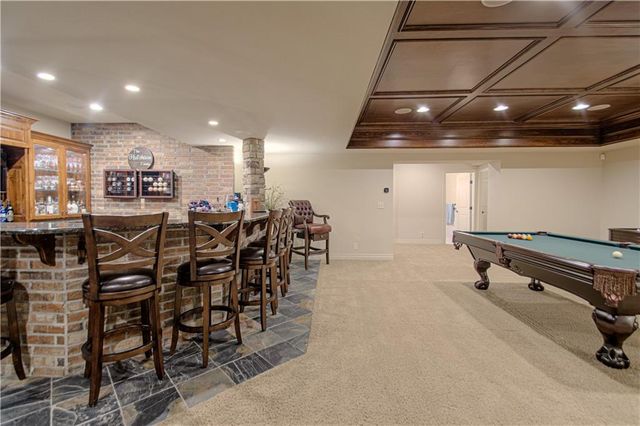 15925 King Street, Overland Park, KS 66221