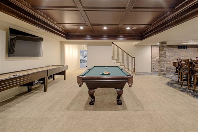 15925 King Street, Overland Park, KS 66221