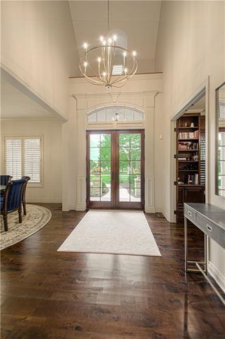 15925 King Street, Overland Park, KS 66221