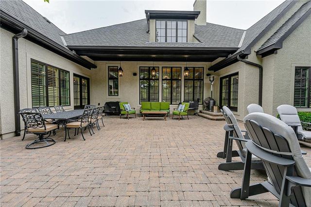 15925 King Street, Overland Park, KS 66221