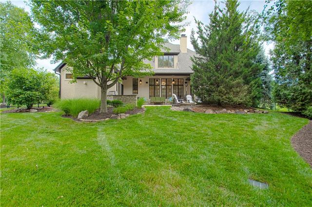15925 King Street, Overland Park, KS 66221