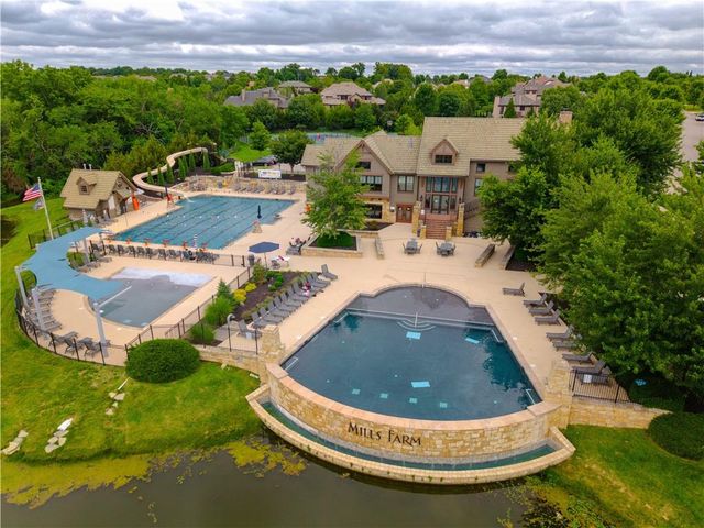 15925 King Street, Overland Park, KS 66221