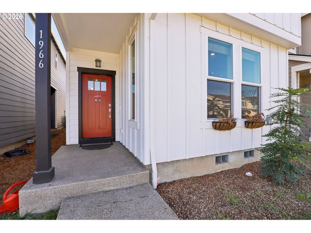 1966 Nw WESSEX St, Mc Minnville, OR 97128