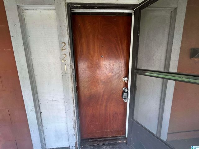 221 10TH COURT N, Birmingham, AL 35204