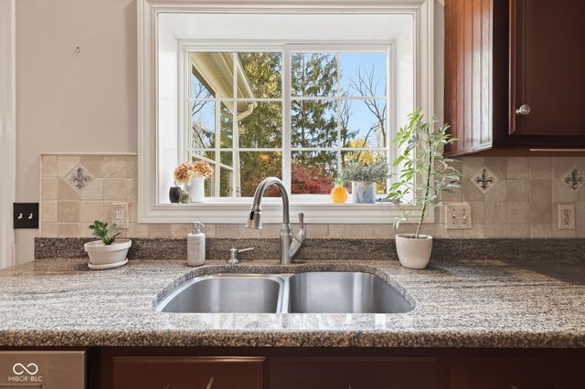 6327 Columbia Circle, Fishers, IN 46038