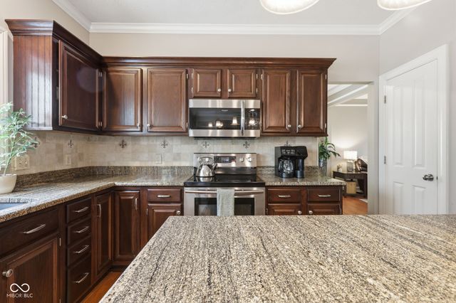 6327 Columbia Circle, Fishers, IN 46038