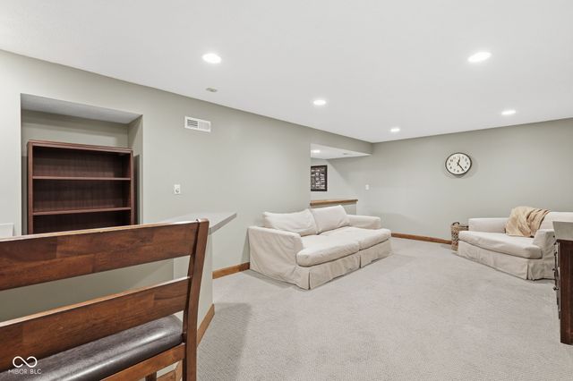 6327 Columbia Circle, Fishers, IN 46038