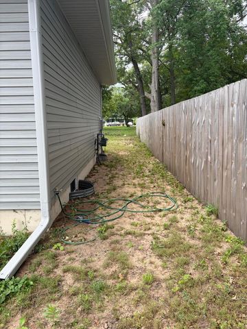 1077 Leonard Avenue, Muskegon, MI 49442